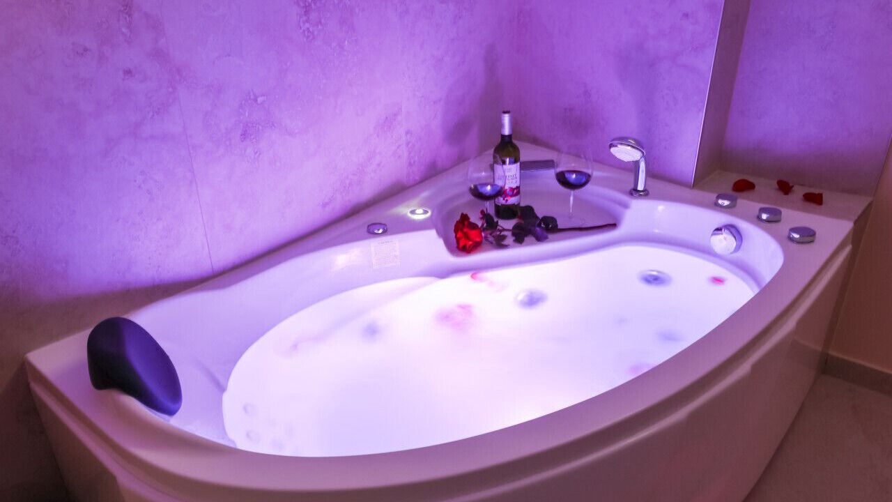 Photo of Bathroom in Quartier des Grandes-Carrieres