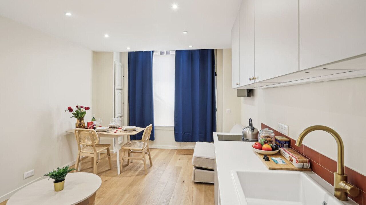 Photo of Kitchen in Quartier des Grandes-Carrieres