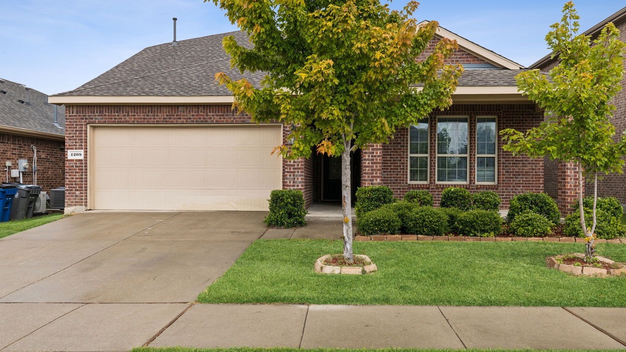 Photo of Outdoor in Melissa