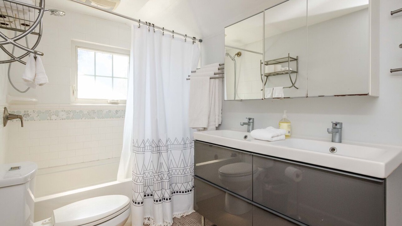 Photo of Bathroom in Los Alamos