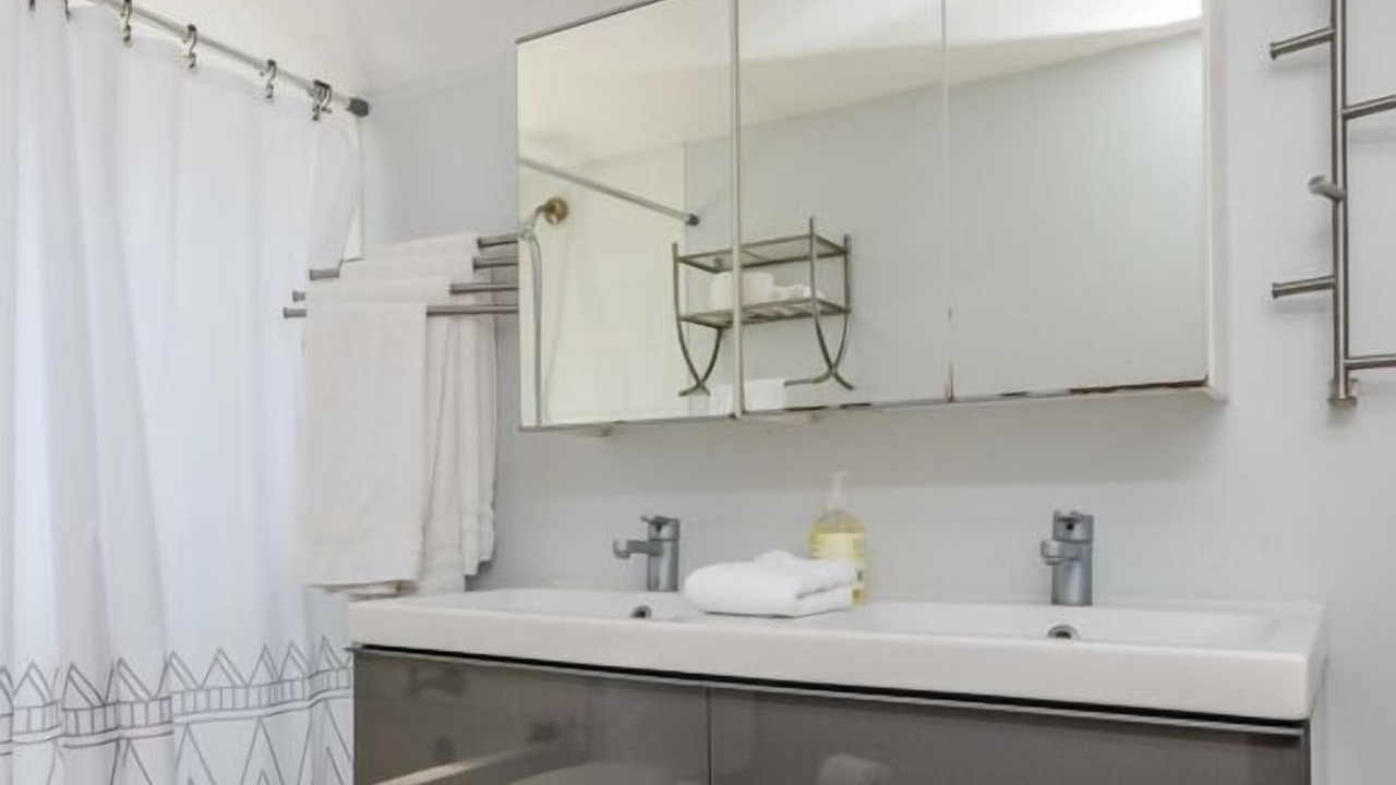 Photo of Bathroom in Los Alamos