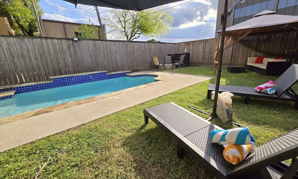 Photo of Outdoor in Woodlake - Briar Meadow