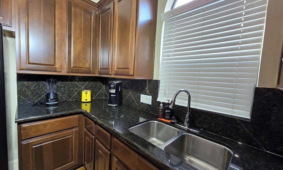 Photo of Kitchen in Woodlake - Briar Meadow