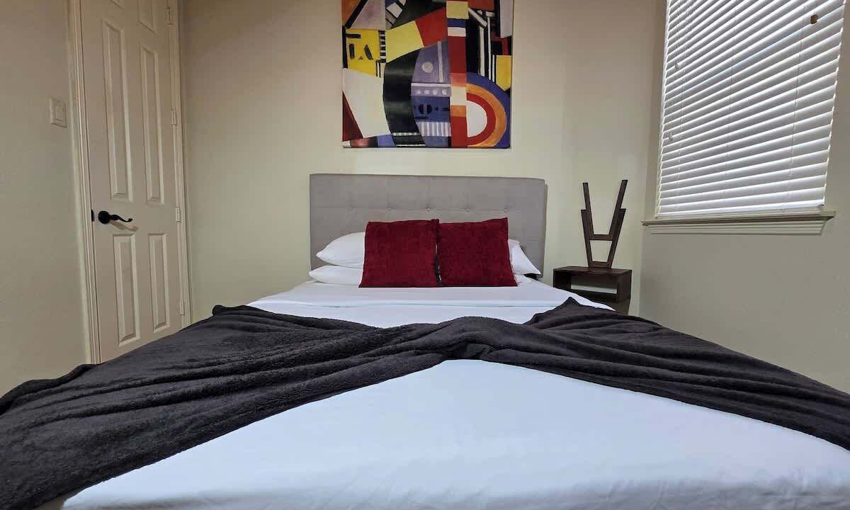 Photo of Bedroom in Woodlake - Briar Meadow