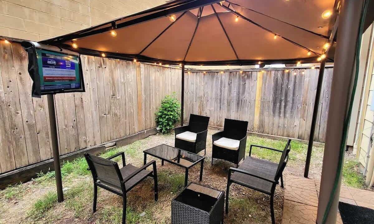 Photo of Patio Balcony in Woodlake - Briar Meadow