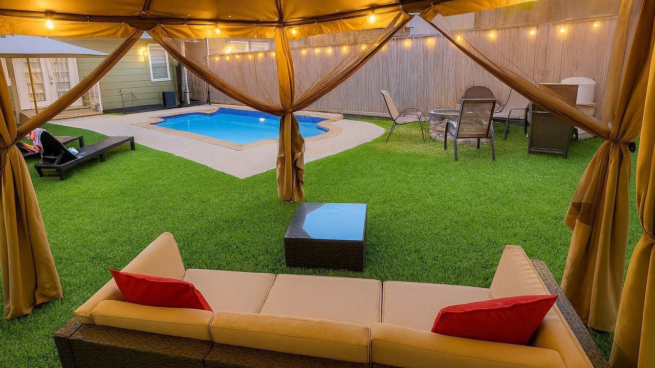 Photo of Outdoor in Woodlake - Briar Meadow