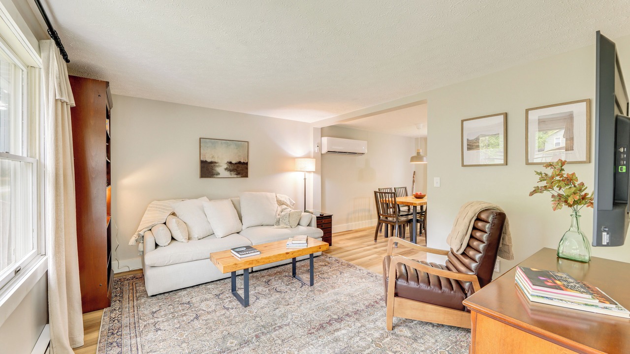 Photo of Bedroom in Edray