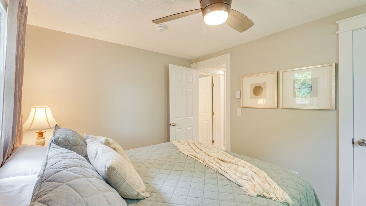Photo of Bedroom in Edray