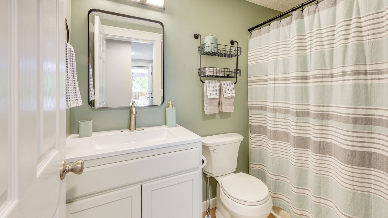 Photo of Bathroom in Edray