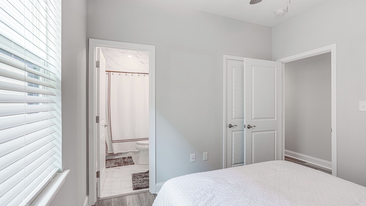 Photo of Bedroom in Tulane - Gravier