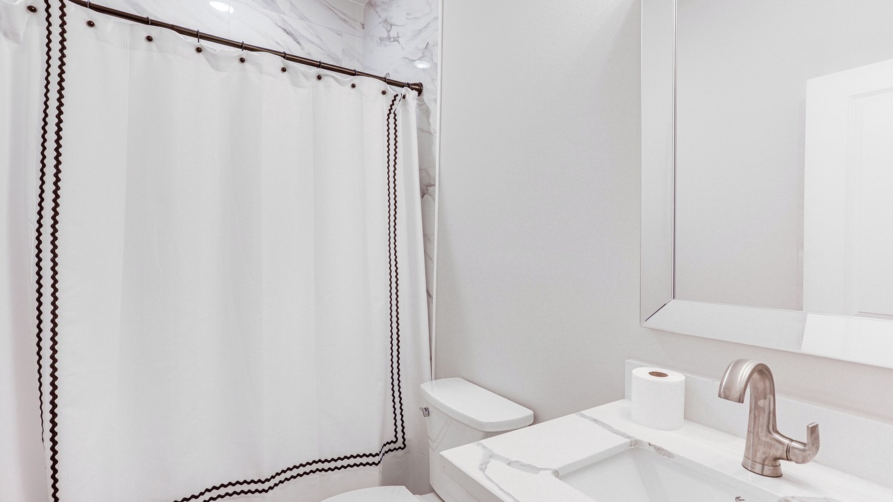 Photo of Bathroom in Tulane - Gravier