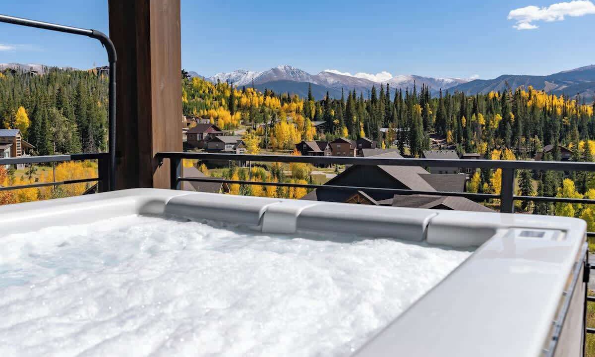 Photo of Outdoor in Rendezvous