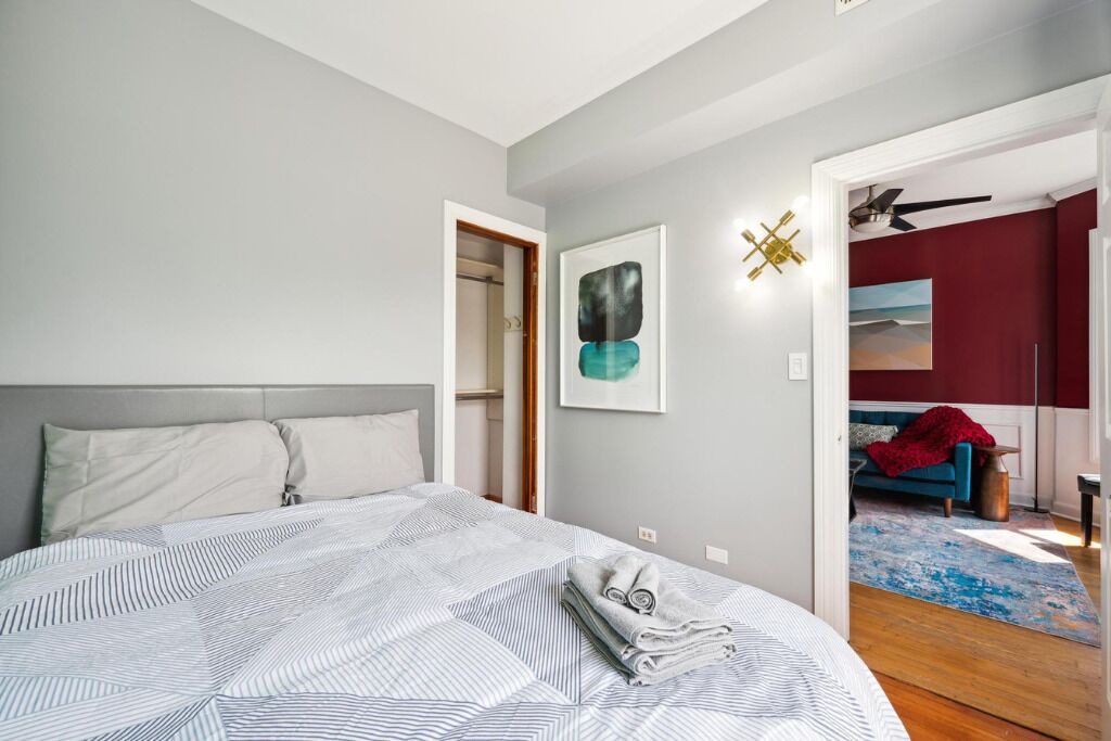 Photo of Bedroom in Lakeview