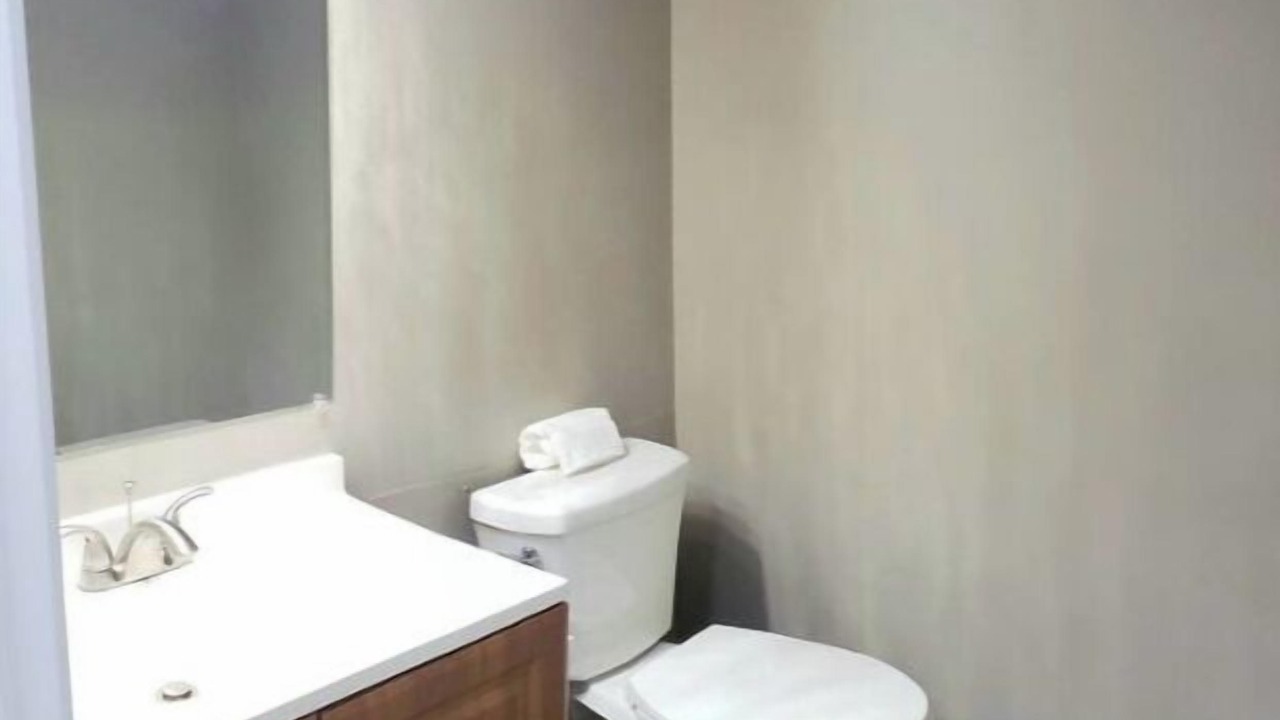Photo of Bathroom in University Area