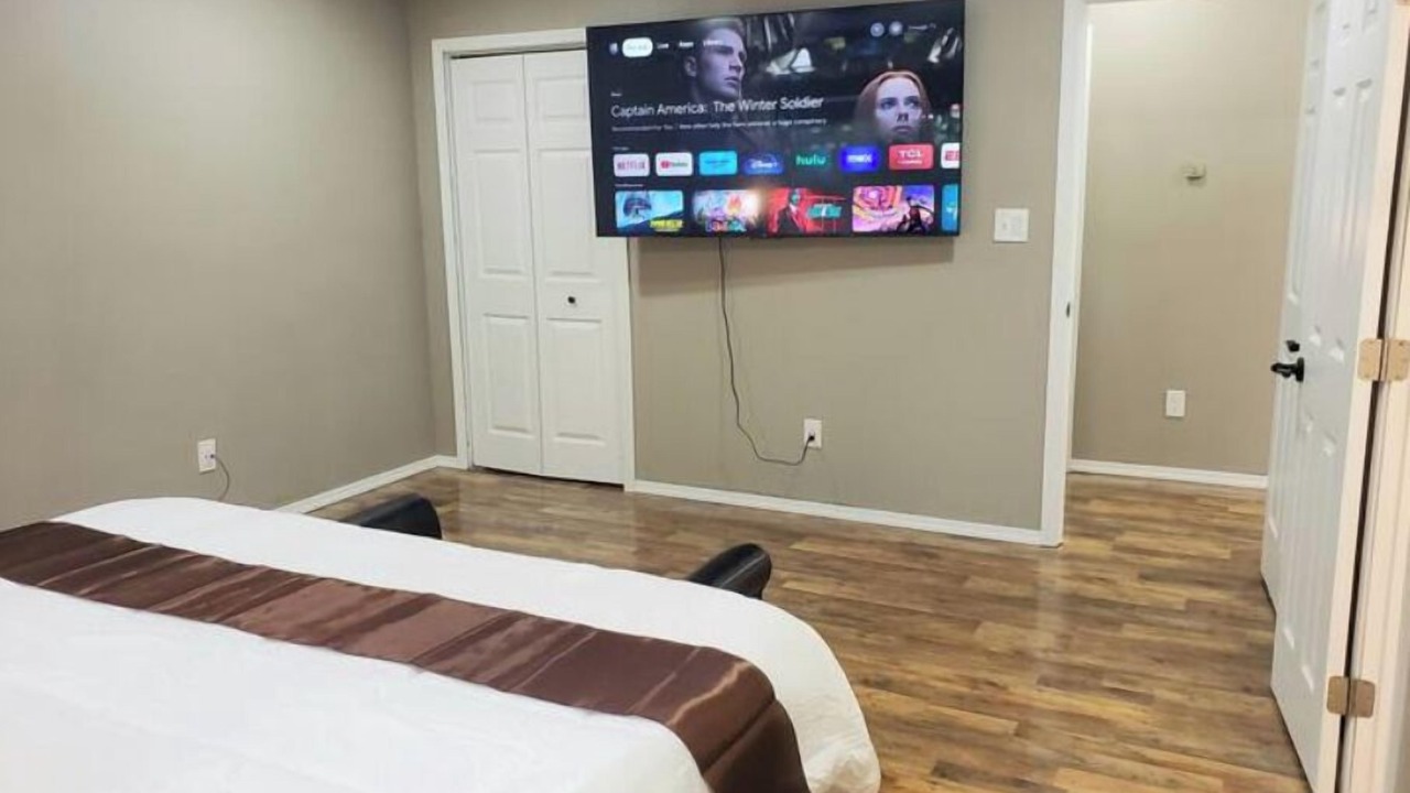 Photo of Bedroom in University Area