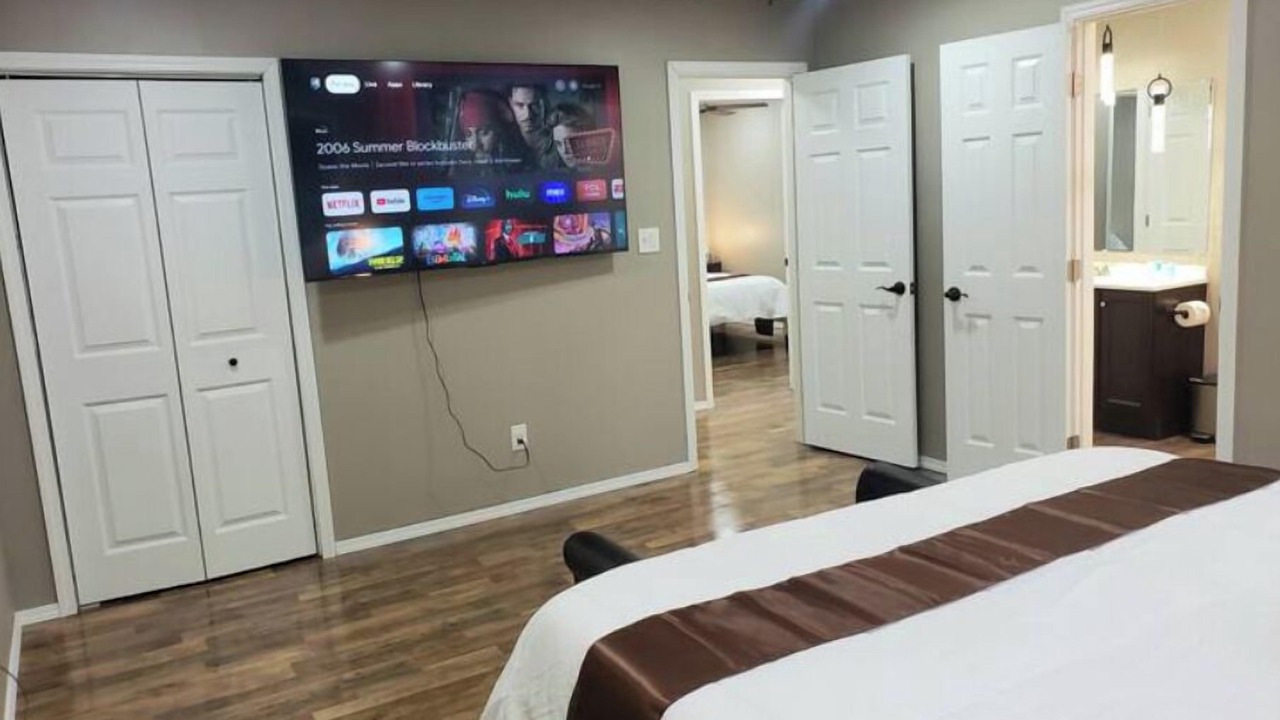 Photo of Bedroom in University Area