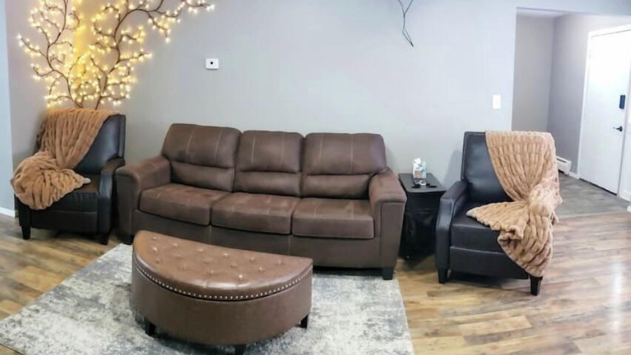 Photo of Livingroom in University Area