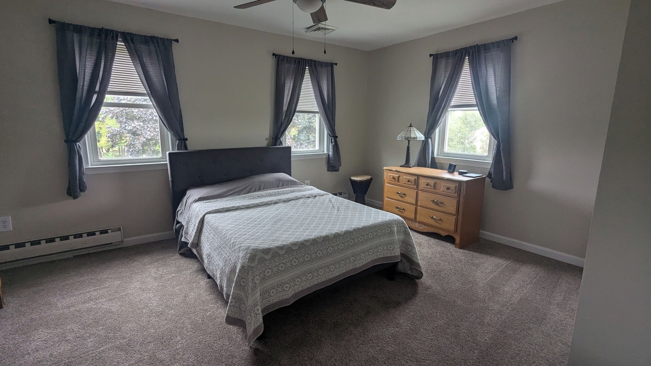 Photo of Bedroom in Sassamansville