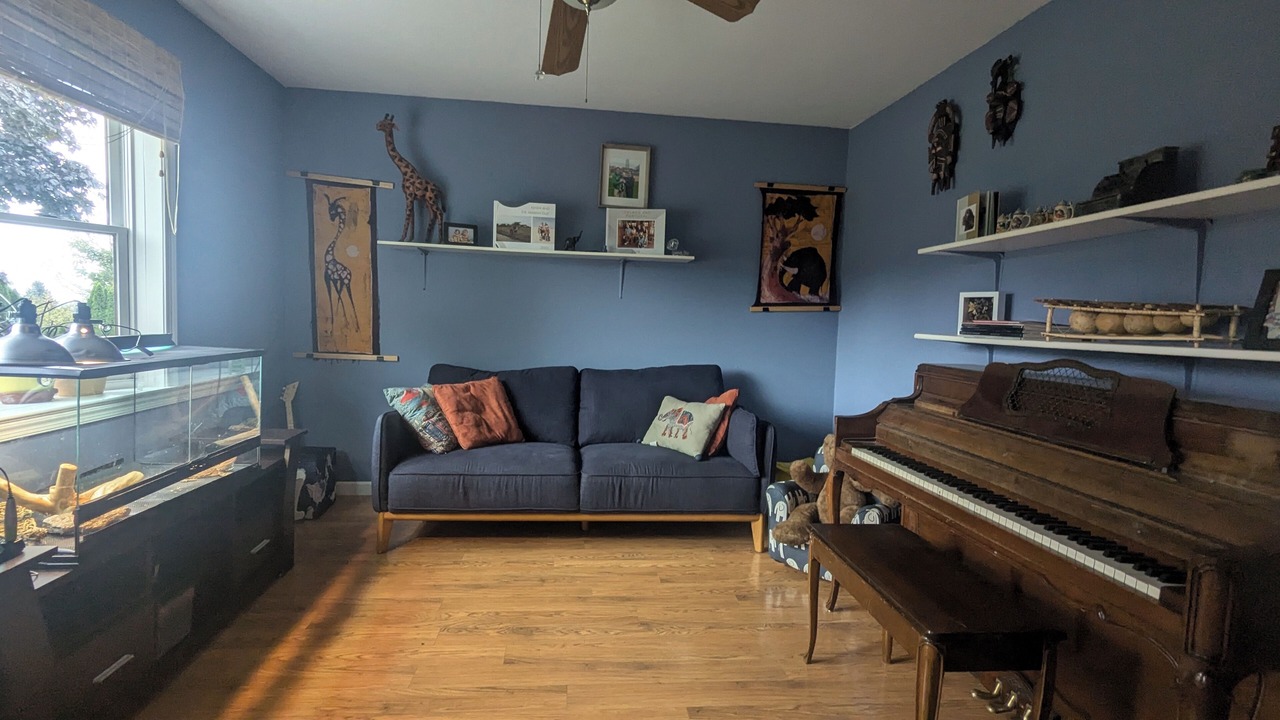 Photo of Livingroom in Sassamansville