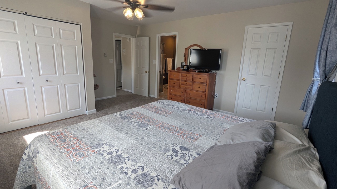 Photo of Bedroom in Sassamansville
