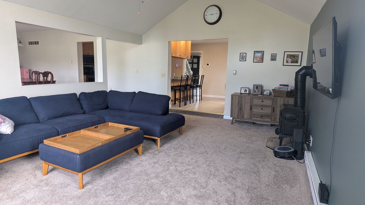 Photo of Livingroom in Sassamansville