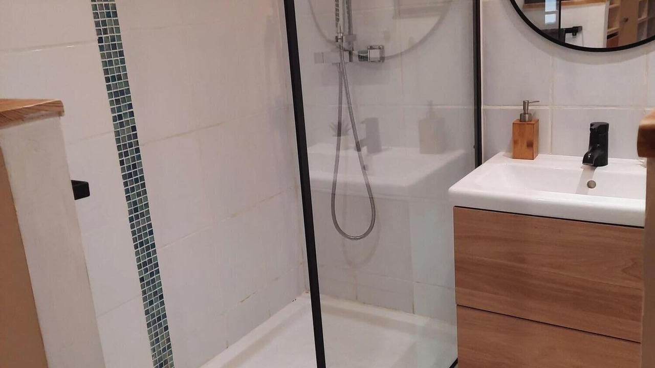 Photo of Bathroom in Lormont