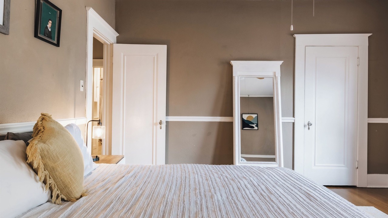 Photo of Bedroom in West Campus