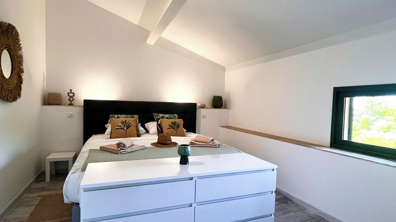 Photo of Bedroom in Salon-de-Provence