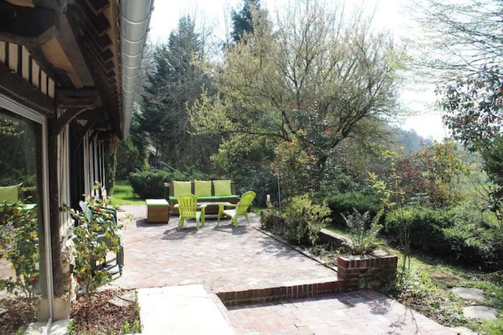 Photo of Patio Balcony in Livet-sur-Authou