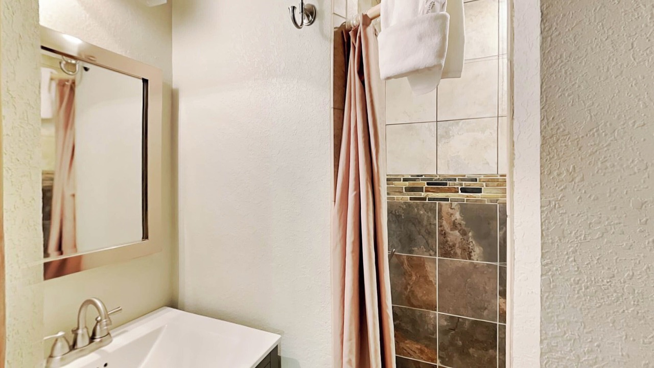 Photo of Bathroom in Ruidoso