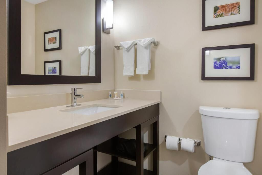 Photo of Bathroom in Franklin Park
