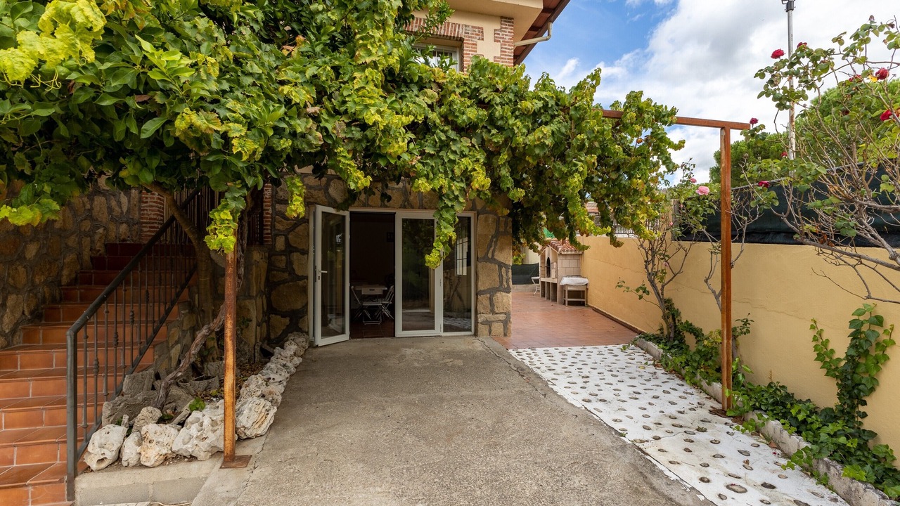 Photo of Outdoor in La Adrada