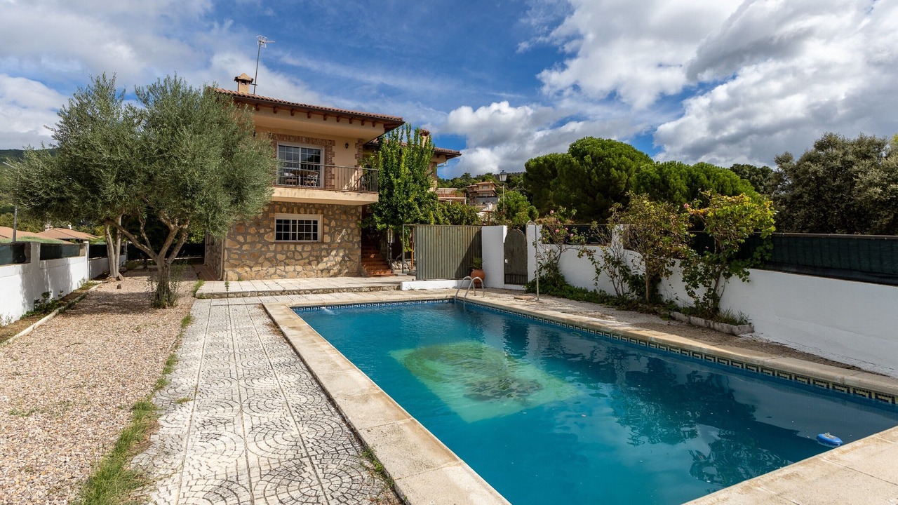 Photo of Outdoor in La Adrada