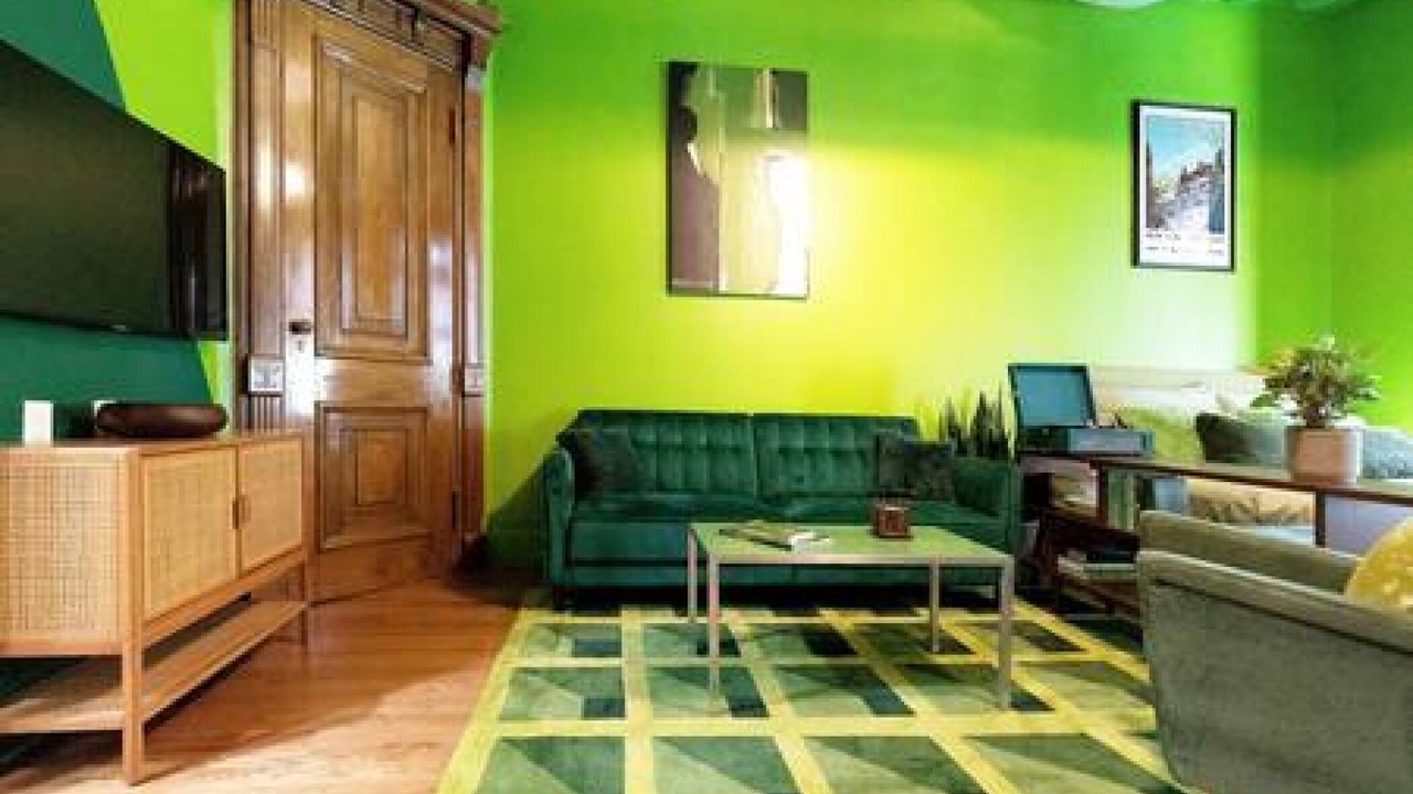 Photo of Livingroom in Central Park South