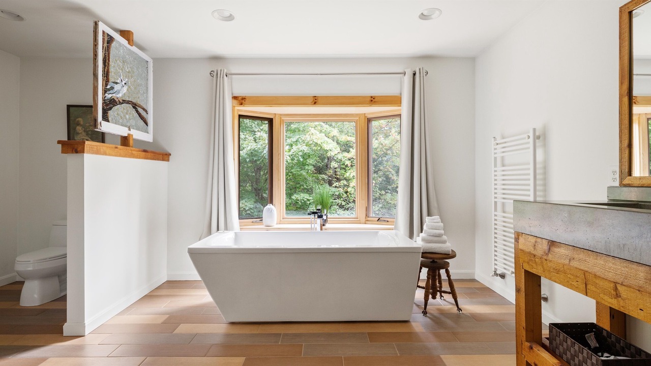 Photo of Bathroom in Jay