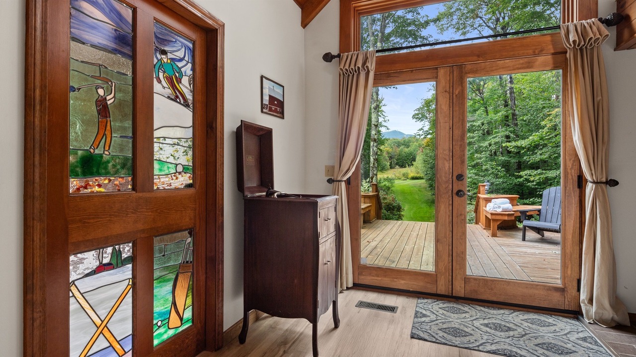 Photo of Others in Jay