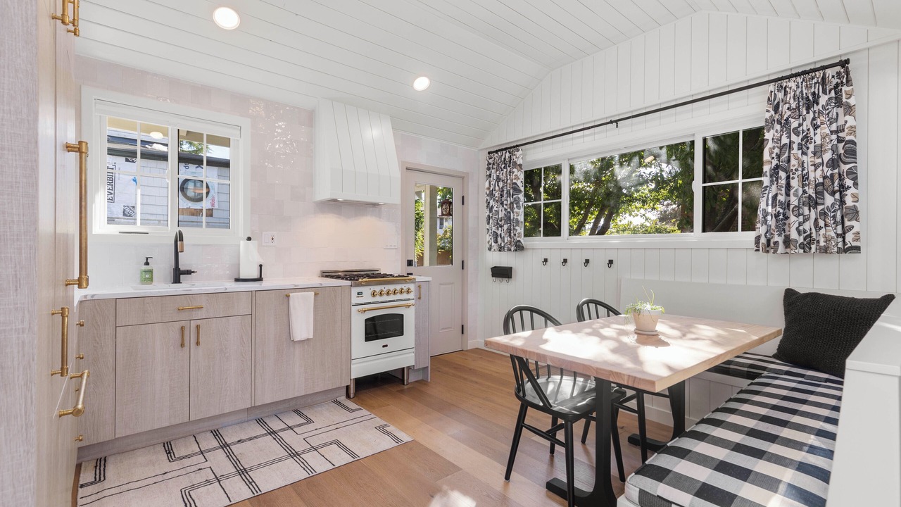 Photo of Kitchen in Pine Park Neighborhood