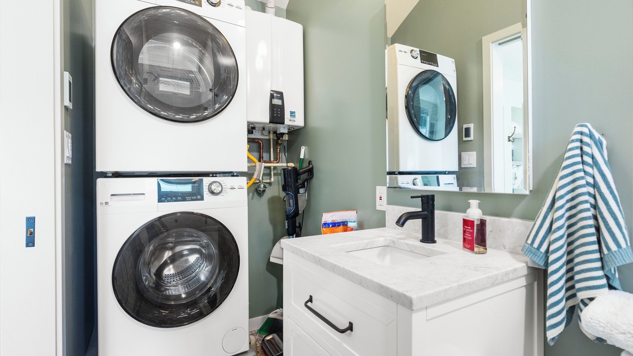 Photo of Bathroom in Pine Park Neighborhood
