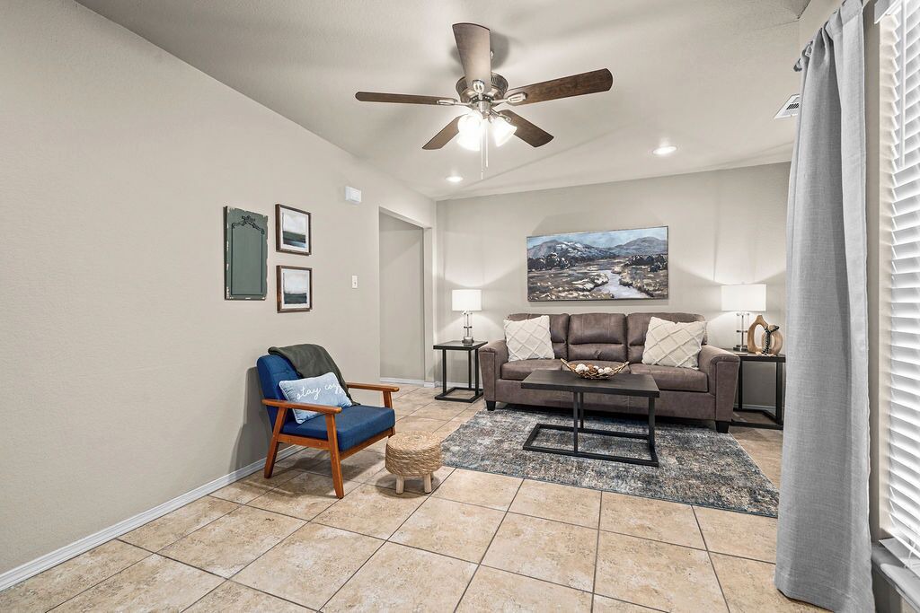 Photo of Livingroom in Fort Smith