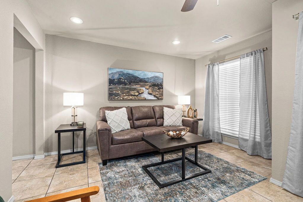 Photo of Livingroom in Fort Smith
