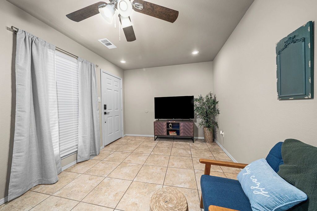 Photo of Livingroom in Fort Smith