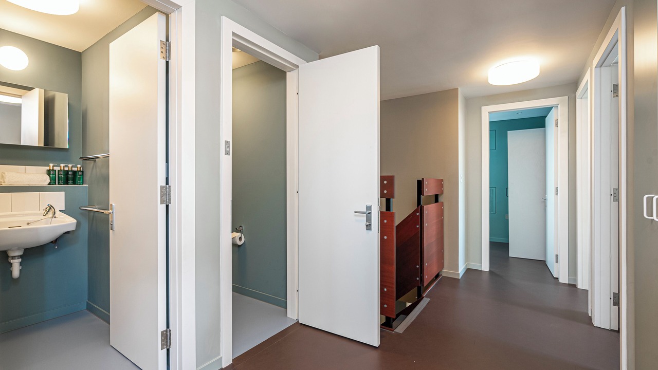 Photo of Bathroom in Poplar