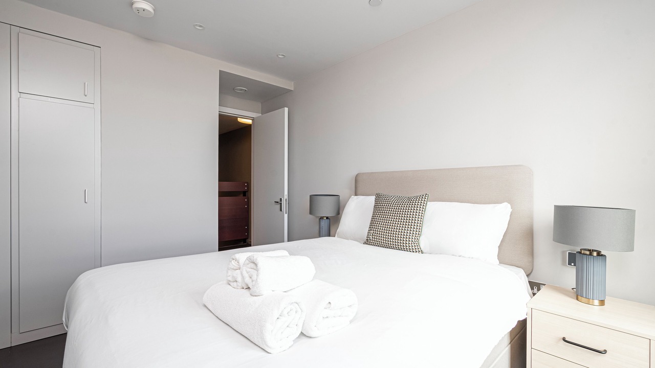 Photo of Bedroom in Poplar