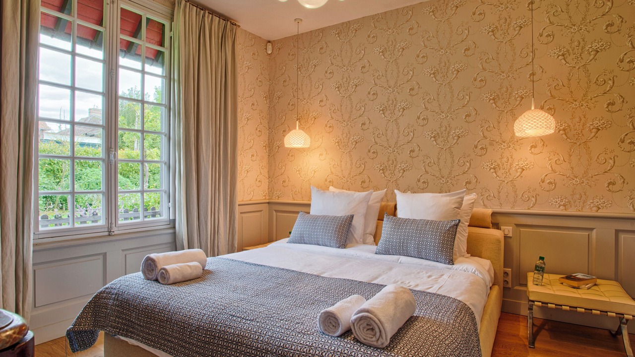 Photo of Bedroom in Deauville City Centre