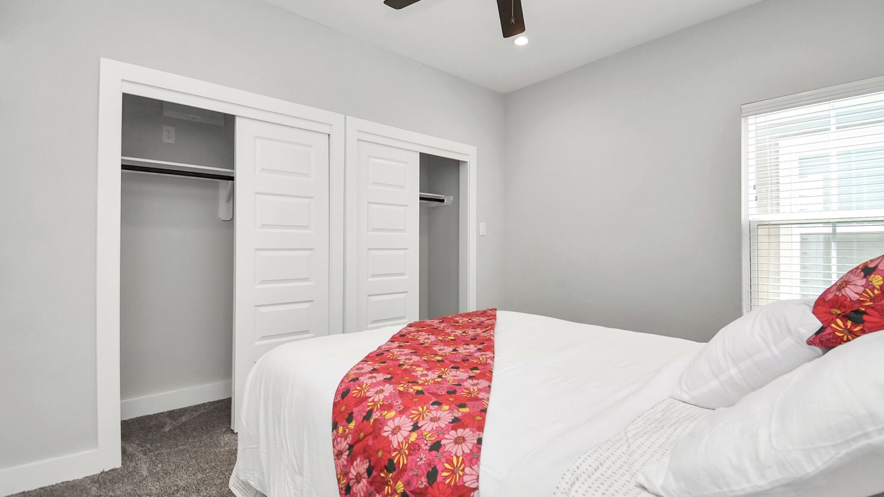 Photo of Bedroom in Clodine