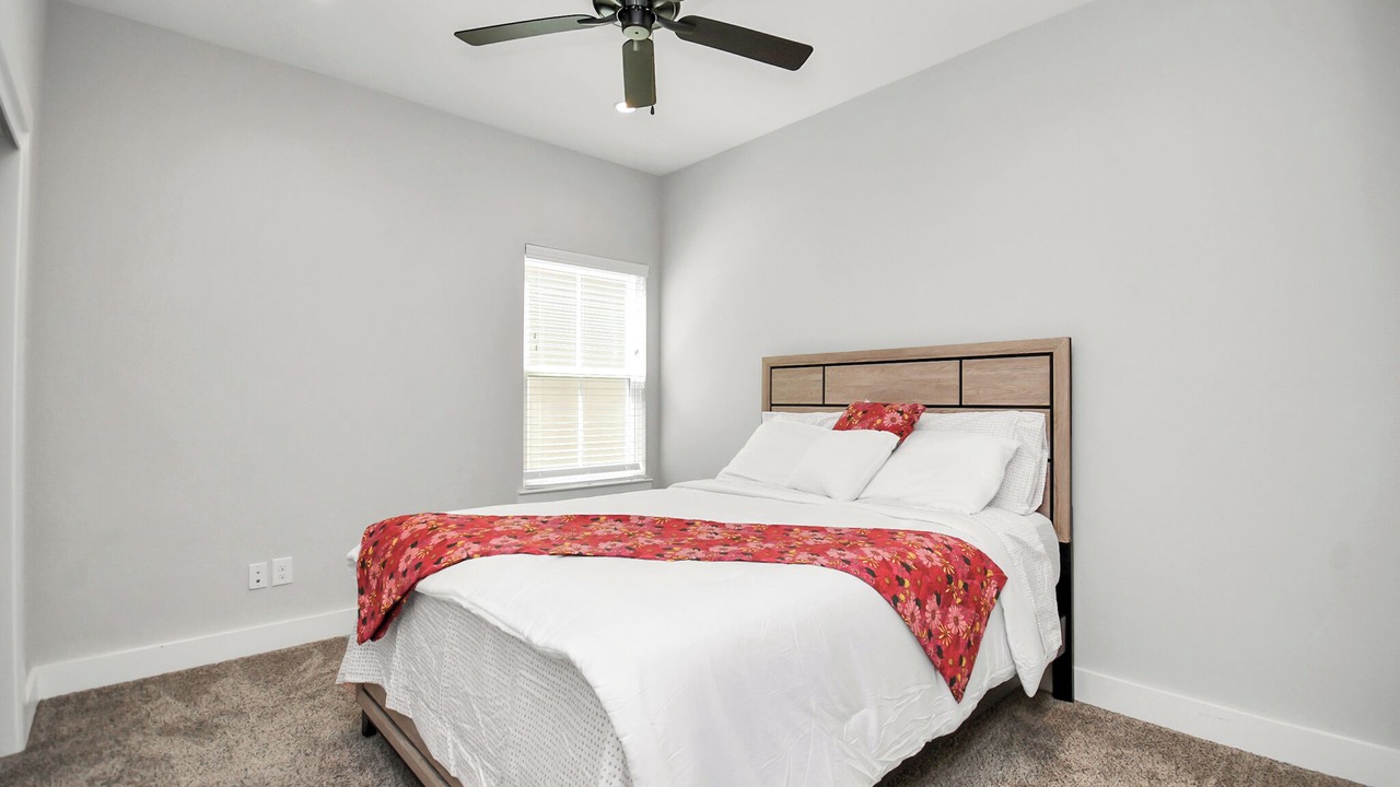 Photo of Bedroom in Clodine