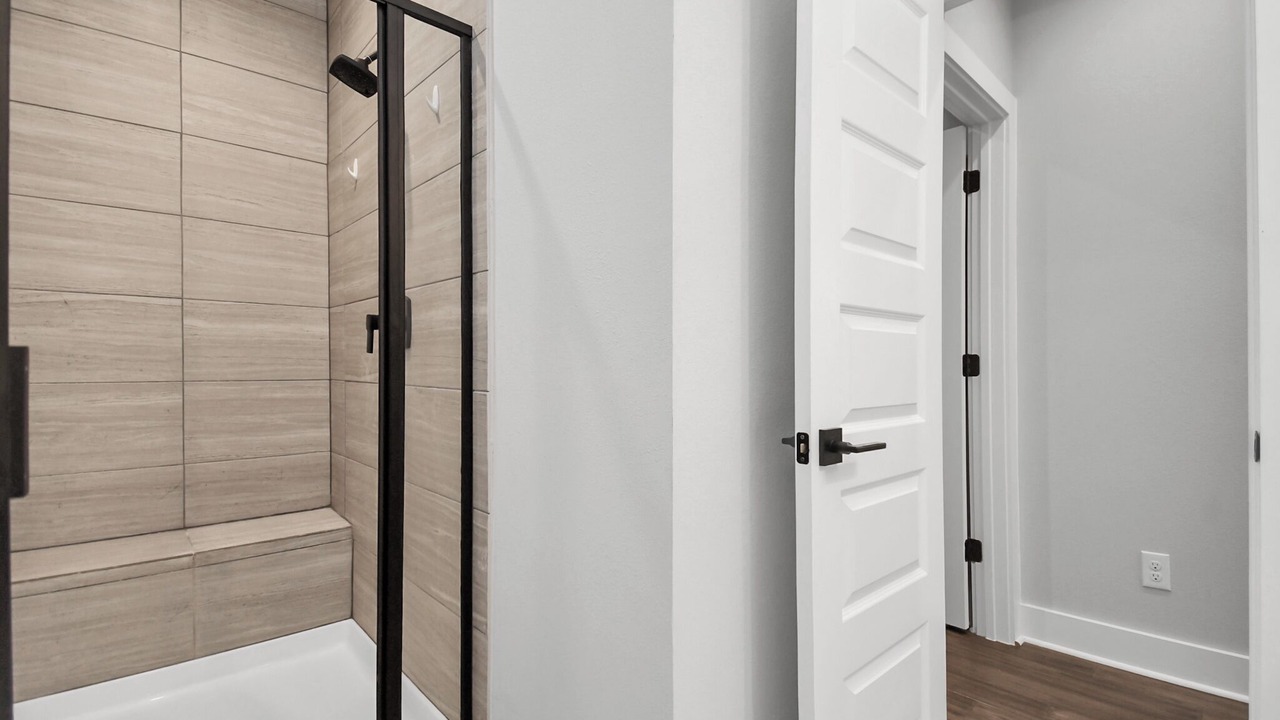 Photo of Bathroom in Clodine