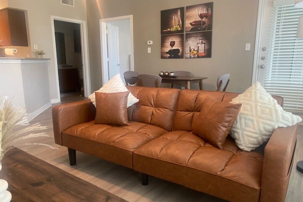 Photo of Livingroom in The Colony