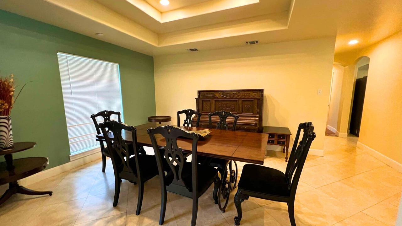 Photo of Livingroom in Hill Country Village