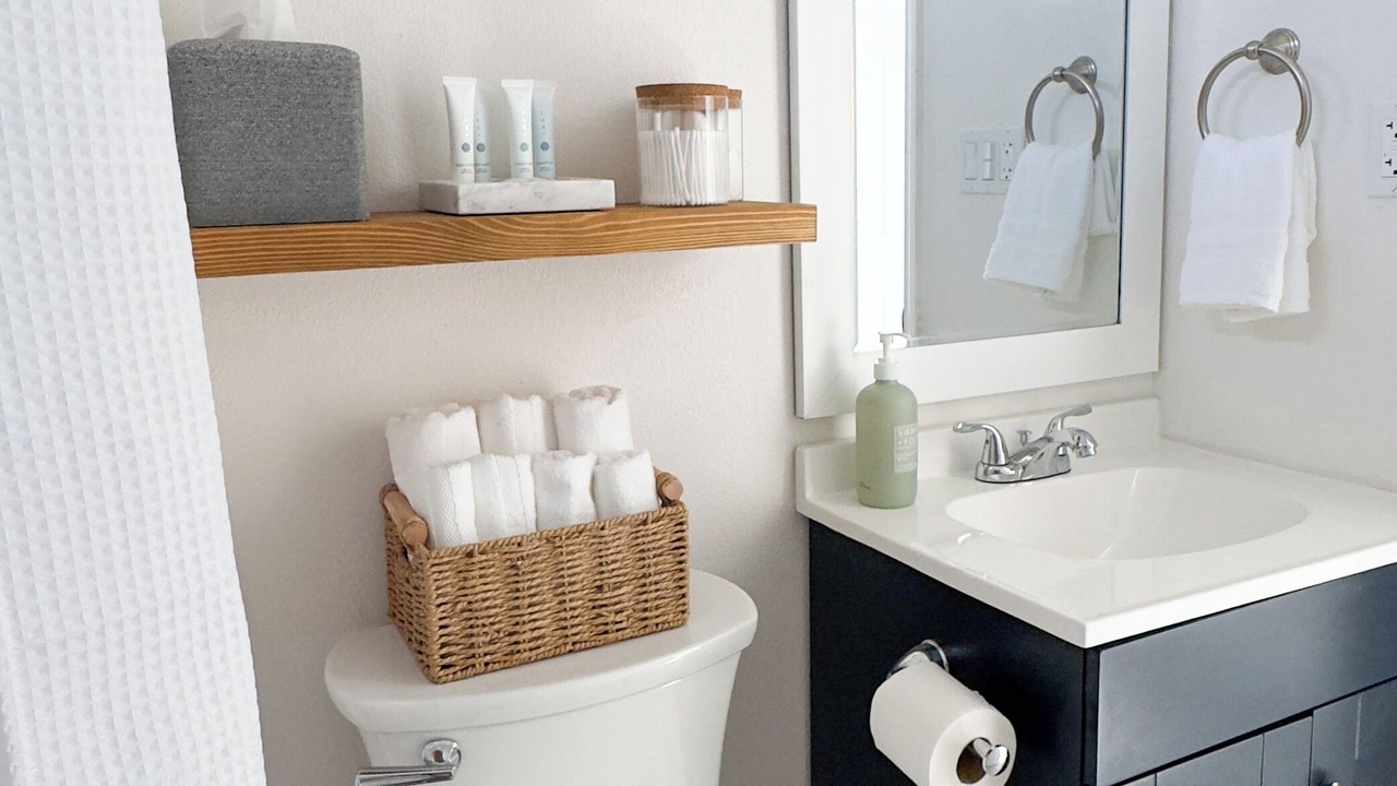 Photo of Bathroom in Biggar